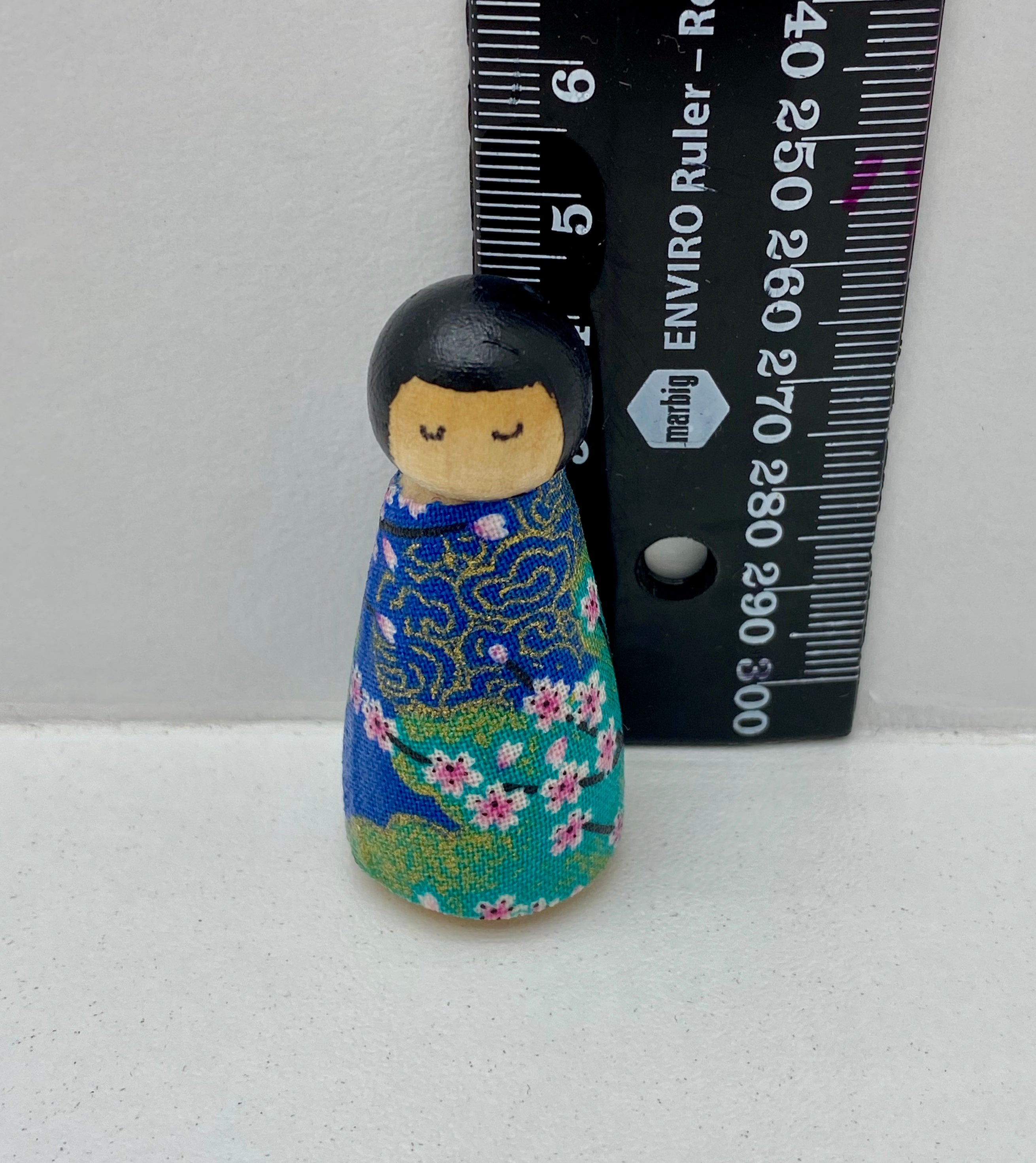 Japanese Peg Doll, Style 4